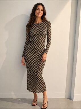 gianni bini hazel metallic dress Gianni Bini | Dresses | Gianni Bini Hazel Metallic Chiffon Vneck Long  Sleeve Cut Out Dress